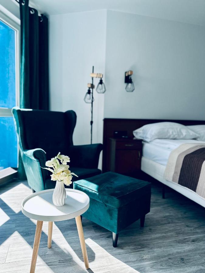 Al-Dom Apartamenty Apartament 103 코워브제크 외부 사진